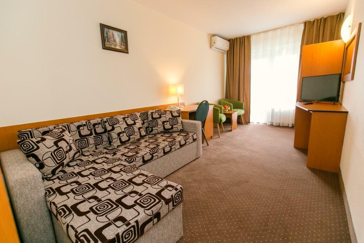 Hotel Poienița Băile Felix Buitenkant foto
